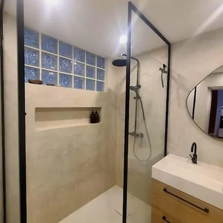 T4 Renove, Clim, Internet & Netflix, Confort * Marseilles