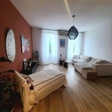 T4 Renove, Clim, Internet & Netflix, Confort *