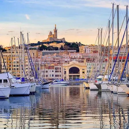 Apartment T4 Renove, Clim, Internet & Netflix, Confort Marseilles